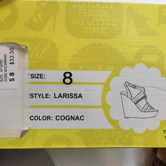 NWT Charlotte Russe Larissa Wedges Size 8 - Picture 7 of 7